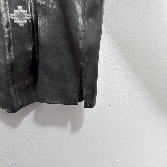 SAVANNA JANE Boho Top Blouse Sz L Metallic Gray Embroidered Aztec Print V Neck - Picture 7 of 12